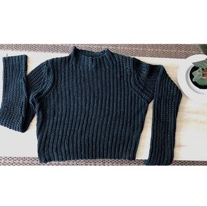 Knit-Sweater Crop Top!🍃